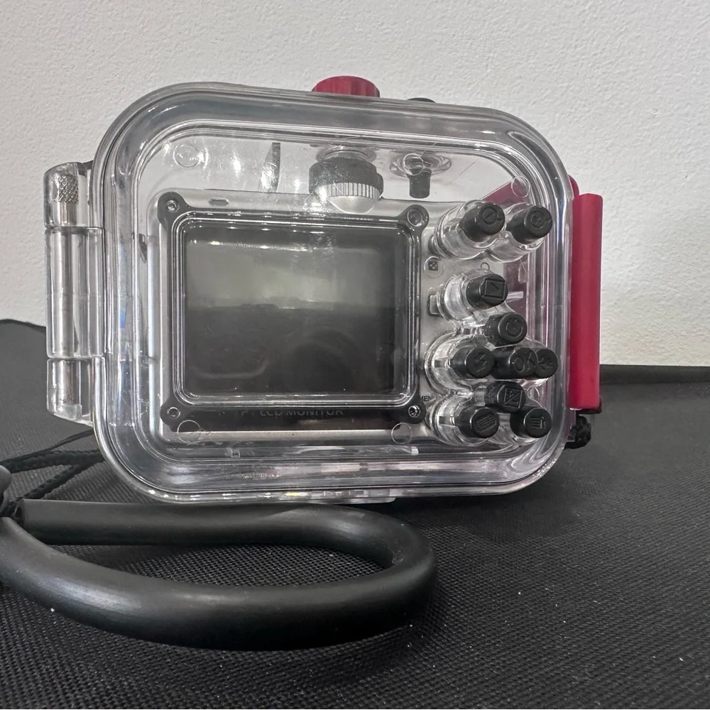 INTOVA SILVER DIGITAL SPORTS CAMARA DURABLE WATERPROOF HOUSING.